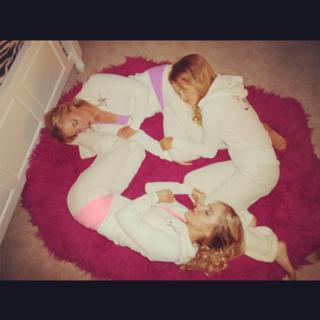 Abbie Cobb feet photo 2