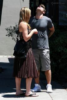Abbie Cornish feet photo thumbnail