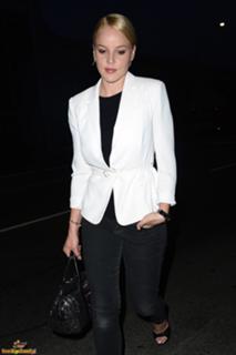 Abbie Cornish feet photo thumbnail