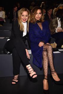 Abbie Cornish feet photo thumbnail