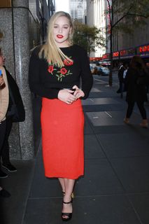 Abbie Cornish feet photo thumbnail