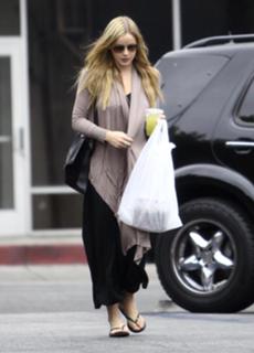 Abbie Cornish feet photo thumbnail