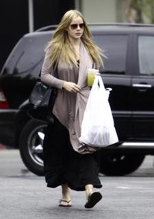 Abbie Cornish feet photo thumbnail