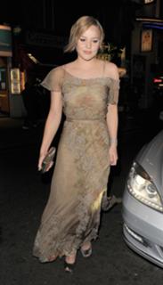 Abbie Cornish feet photo thumbnail