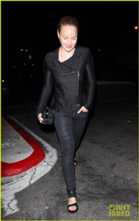 Abbie Cornish feet photo thumbnail