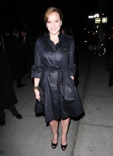 Abbie Cornish feet photo thumbnail
