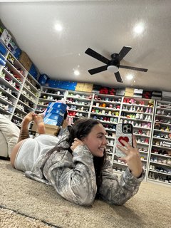 Abby Berner feet photo thumbnail