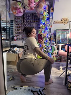 Abby Berner feet photo thumbnail