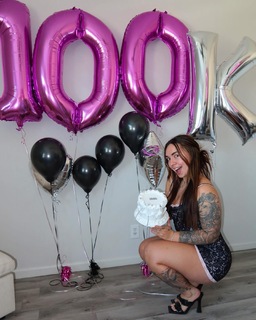 Abby Berner feet photo thumbnail