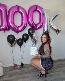 Abby Berner feet photo thumbnail