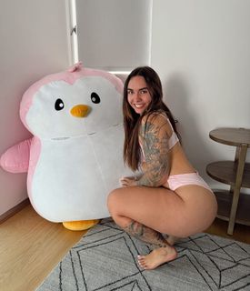 Abby Berner feet photo thumbnail