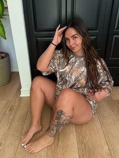 Abby Berner feet photo thumbnail