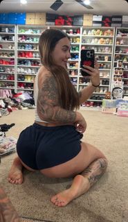 Abby Berner feet photo thumbnail