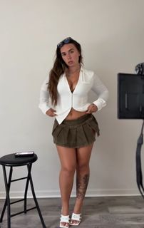 Abby Berner feet photo thumbnail