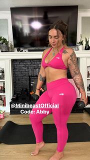 Abby Berner feet photo thumbnail