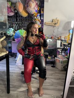 Abby Berner feet photo thumbnail