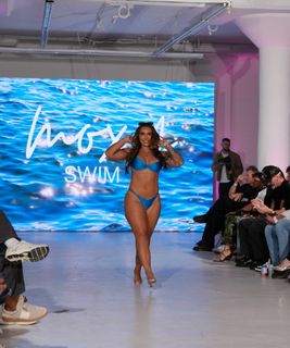 Abby Berner feet photo thumbnail