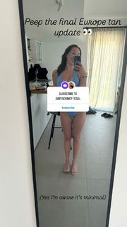 Abby Boom feet photo thumbnail