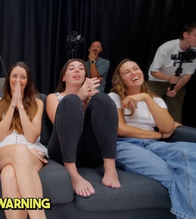 Abby Boom feet photo thumbnail