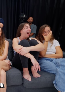 Abby Boom feet photo thumbnail