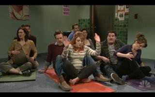 Abby Elliott feet photo thumbnail