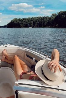 Abby Labar feet photo 16