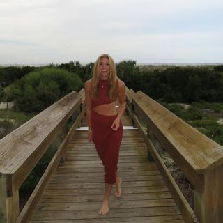 Abby Labar feet photo 9