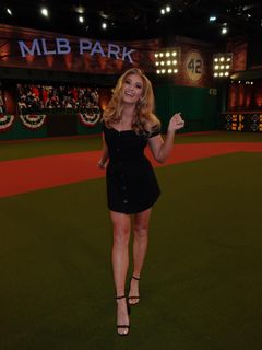 Abby Labar feet photo 18
