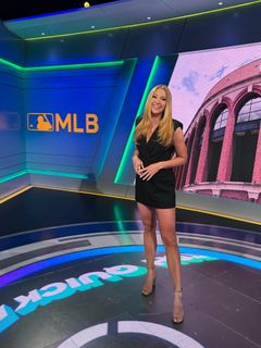Abby Labar feet photo 16