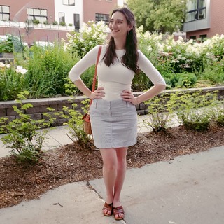 Abby Shapiro feet photo thumbnail