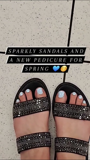 Abby Shapiro feet photo thumbnail