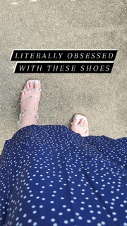 Abby Shapiro feet photo thumbnail