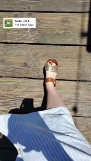 Abby Shapiro feet photo thumbnail