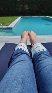Abby Shapiro feet photo thumbnail