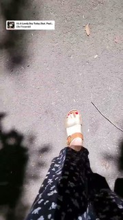 Abby Shapiro feet photo thumbnail