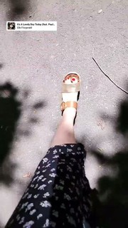 Abby Shapiro feet photo thumbnail