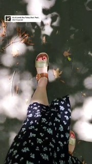 Abby Shapiro feet photo thumbnail