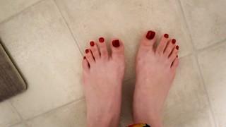 Abby Shapiro feet photo thumbnail