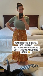 Abby Shapiro feet photo thumbnail