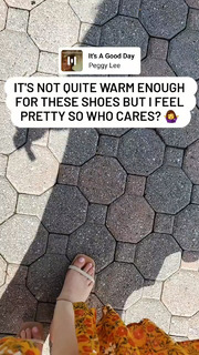 Abby Shapiro feet photo thumbnail