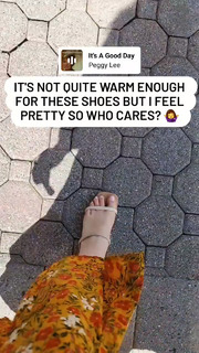 Abby Shapiro feet photo thumbnail