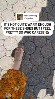 Abby Shapiro feet photo thumbnail