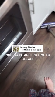 Abby Shapiro feet photo thumbnail