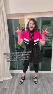 Abby Shapiro feet photo thumbnail