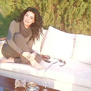 Abeer Sabry feet photo thumbnail