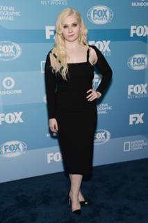Abigail Breslin feet photo thumbnail