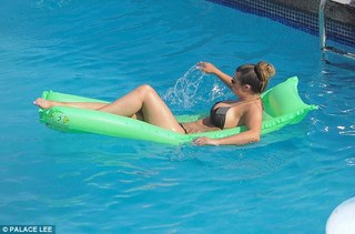 Abigail Clarke feet photo 17