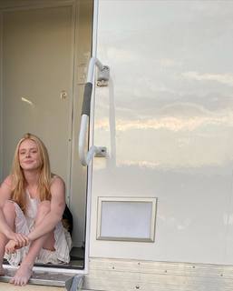 Abigail Cowen feet photo thumbnail