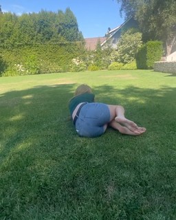 Abigail Cowen feet photo thumbnail