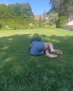 Abigail Cowen feet photo thumbnail